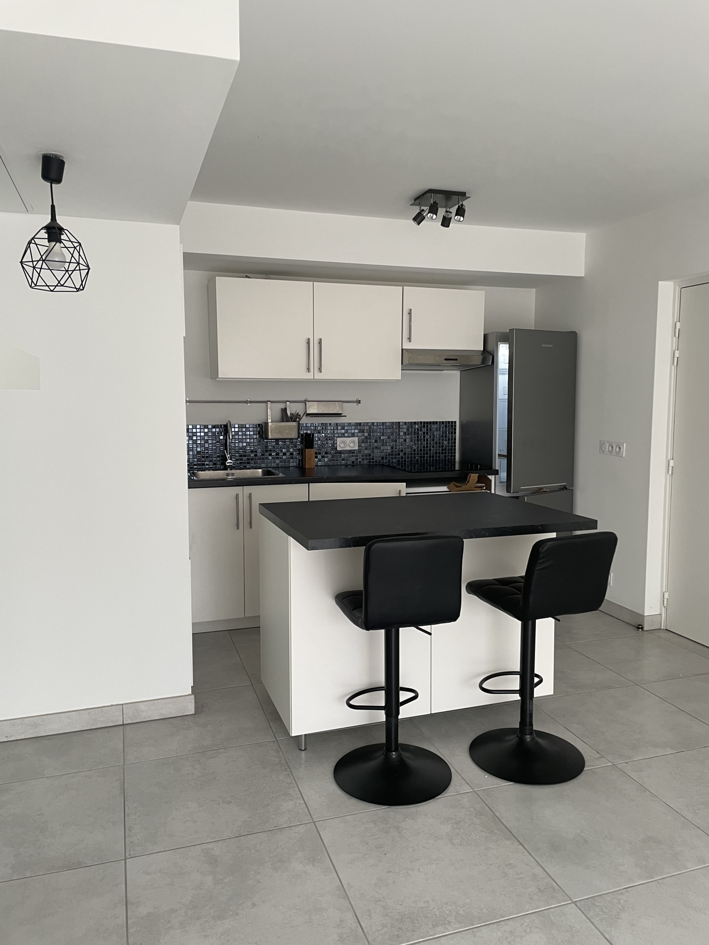 2 PIÈCES 45 M2 EXCELLENT ÉTAT CIMIEZ